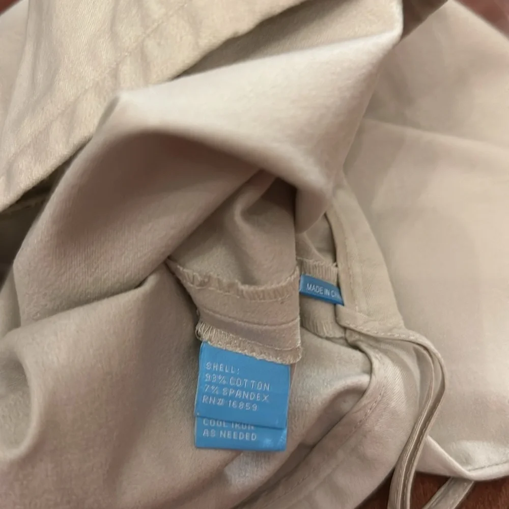 EUC J. McLaughlin Pants